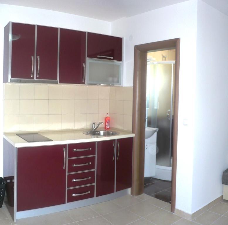 Apartmani Meb 2 Добра-Вода Номер фото